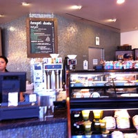 8/14/2012 tarihinde Danny R.ziyaretçi tarafından Homegirl Cafe'de çekilen fotoğraf