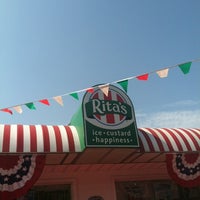 Photo taken at Rita&amp;#39;s Italian Ice &amp;amp; Frozen Custard by Reggie L. on 5/28/2012