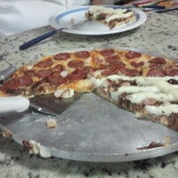 Das Foto wurde bei Shopping Pizza von Mário Cezar S. am 3/21/2012 aufgenommen
