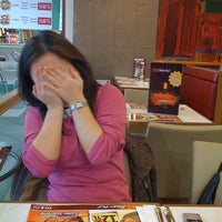 Photo taken at Pizza Hut by Elif O. on 3/7/2012
