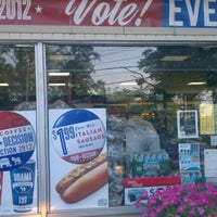 Photo taken at 7-Eleven by Adam ☆. on 9/13/2012