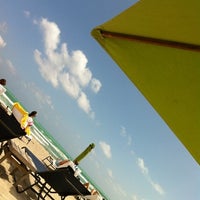 Das Foto wurde bei K17 Beach Club von JeanMarc D. am 3/21/2012 aufgenommen