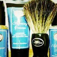 Photo taken at Salão e Barbearia Romeo - The Grooming Room by Karen Y. on 7/13/2012