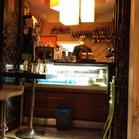 8/9/2012 tarihinde Nifty G.ziyaretçi tarafından Pourquoi Brasserie'de çekilen fotoğraf