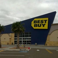 Photo taken at Best Buy by Alexis R. on 2/26/2012