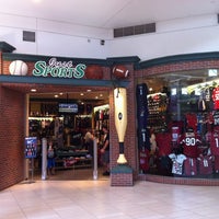 nike arrowhead mall