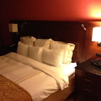 Foto tirada no(a) Towson University Marriott Conference Hotel por Jessica M. em 6/5/2012