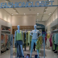 Photo taken at Fashion Closet by Deise S. on 8/22/2012