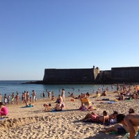 Foto diambil di Praia da Torre oleh Jose T. pada 7/16/2012