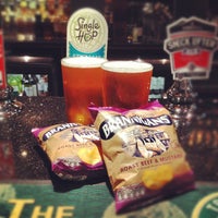 Foto tomada en The Trent Bridge Inn (Wetherspoon)  por Alex L. el 7/12/2012