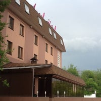 Photo taken at Angel Hotel by Nikola P. on 5/27/2012