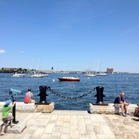 Das Foto wurde bei Boston Sailing Center von Greg L. am 6/24/2012 aufgenommen