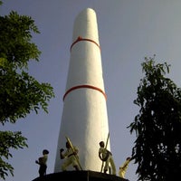 Review Monumen Bambu Runcing