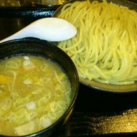 Photo taken at 三ツ矢堂製麺 吉祥寺 by amemiya on 3/25/2012