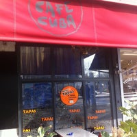 รูปภาพถ่ายที่ Café Cuba โดย Marius เมื่อ 3/16/2012