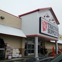 Photo taken at Tractor Supply Co. by Brandi C. on 2/14/2012