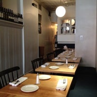 Foto tirada no(a) Home Restaurant por Omry em 6/30/2012