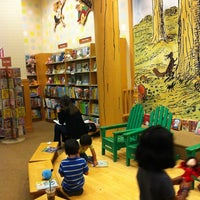 Barnes Noble Bookstore In White Plains