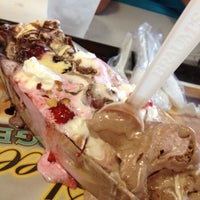 Photo taken at Braum&amp;#39;s Ice Cream &amp;amp; Dairy Stores by Liz on 7/2/2012