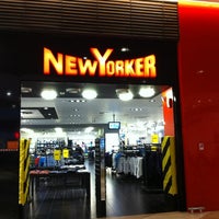 Photo taken at New Yorker by Наталья М. on 2/24/2012