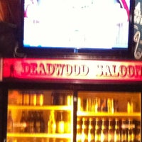Снимок сделан в Deadwood Saloon пользователем Haley M. 5/22/2012