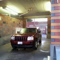 Das Foto wurde bei Super Car Wash von Cornelia am 8/6/2012 aufgenommen