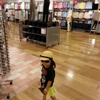 Photo taken at ユニクロ 大分フォーラス店 by akst 2. on 7/7/2012