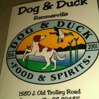 Foto tomada en Dog &amp;amp; Duck of Summerville, LLC  por Tatum W. el 5/18/2012