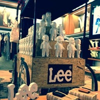 lee jeans store