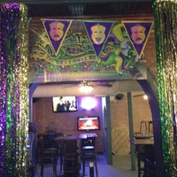 Foto tomada en Tavern on Main St.  por Celeste Y. el 2/21/2012