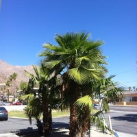 Foto tomada en Palm Springs Travelodge  por Sam V. el 6/10/2012