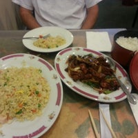 Photo taken at Shanghai Chinese Restaurant 富仔記 by Soleil W. on 8/25/2012