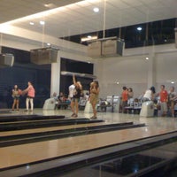 Photo taken at Casa Bowling by Ronald S. on 3/25/2012