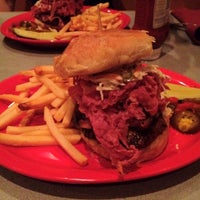 6/2/2012 tarihinde Joe M.ziyaretçi tarafından One Mile West Restaurant and Tavern'de çekilen fotoğraf