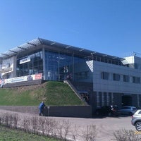 Photo taken at Volkswagen Артан by Evgeniy on 4/28/2012