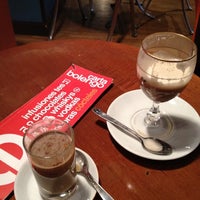 Foto diambil di Bolengo cafés cócteles copas oleh Noemi M. pada 4/4/2012