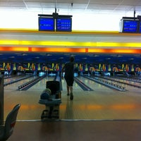 5/27/2012にApex E.がBuffaloe Lanes Cary Bowling Centerで撮った写真