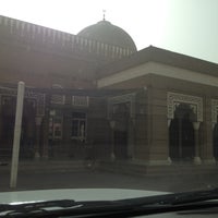 Photo taken at Omar bin Abdulaziz Mosque by Bader A. on 5/18/2012