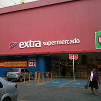 Photo taken at Extra by Carlos Augusto S. on 5/17/2012