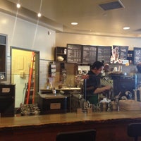 Photo taken at Starbucks by Yuri R. on 5/7/2012
