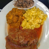 Photo taken at Mama B&amp;#39;s Homestyle Restaurant by Allen G. on 9/2/2012