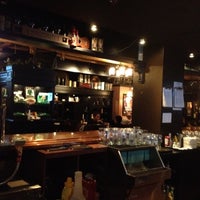 Foto tirada no(a) The OverDraught Irish Pub por Ineke (Muzieneke) L. em 4/21/2012