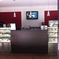 2/17/2012 tarihinde Cinthia M.ziyaretçi tarafından Dolce Grano Café'de çekilen fotoğraf