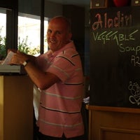 Foto tirada no(a) Aladin Coffee Shop por Ricardo D. em 4/4/2012