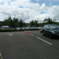 Das Foto wurde bei Bicester Avenue von الدكتور عبيد بن سعد ا. am 6/17/2012 aufgenommen