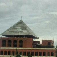 駿台予備学校 大阪校 School