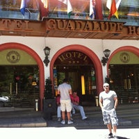 Photo taken at Guadalupe Hotel Granada by Gökay Y. on 6/21/2012