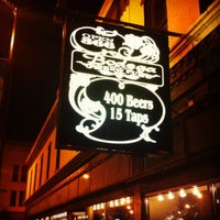 Foto tirada no(a) Bodega Brew Pub por Beau G. em 8/17/2012