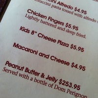 Foto diambil di Chestnut Hill Restaurant and Bar, Inc. oleh Erin C. pada 8/13/2012