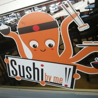 Photo prise au Sushi by me! par Brian F. le8/21/2012